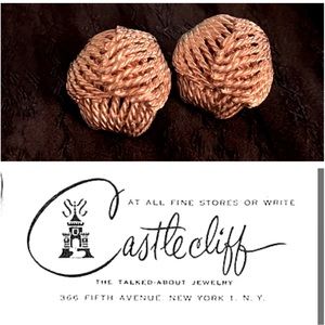 VINTAGE SIGNED CASTLECLIFF GOLD  CLIP EARRINGS